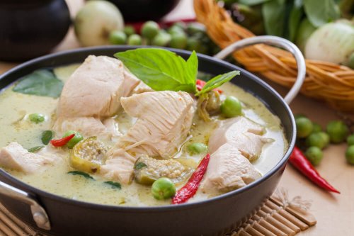Low fat Thai green chicken curry with whole grain rice