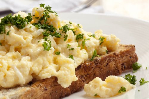 Scrambled eggs on toasted wholegrain bread