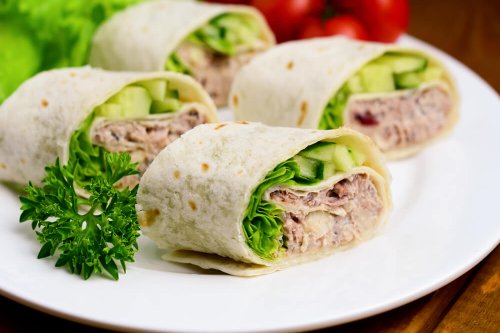 Tuna wraps with avocado, cucumber and lettuce
